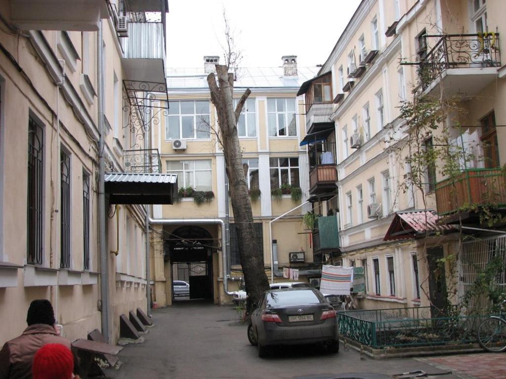 Apart Hotel Lyon D'Opera Odesa Exterior photo